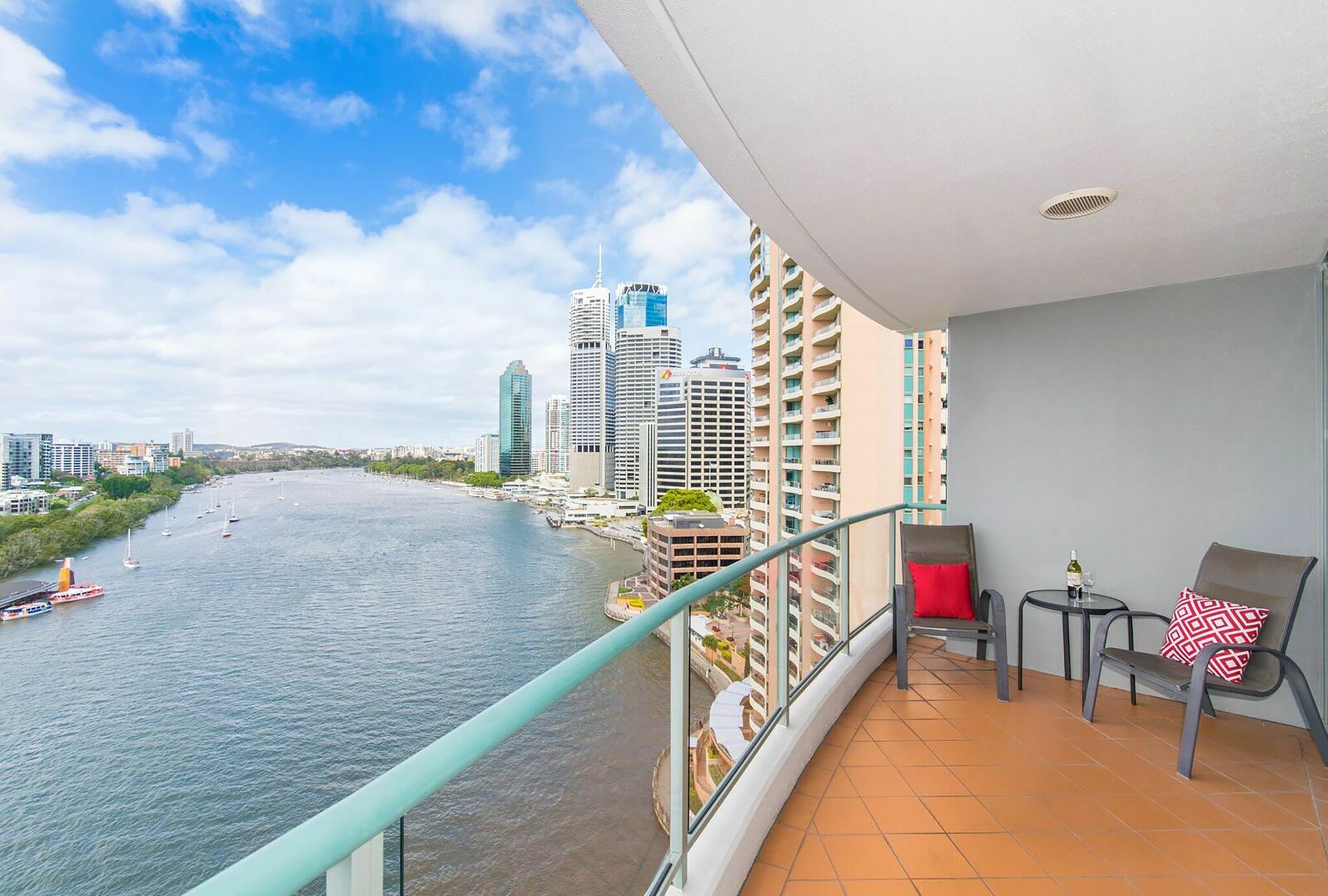 River View Suites In The Heart Of Μπρίσμπεϊν Εξωτερικό φωτογραφία