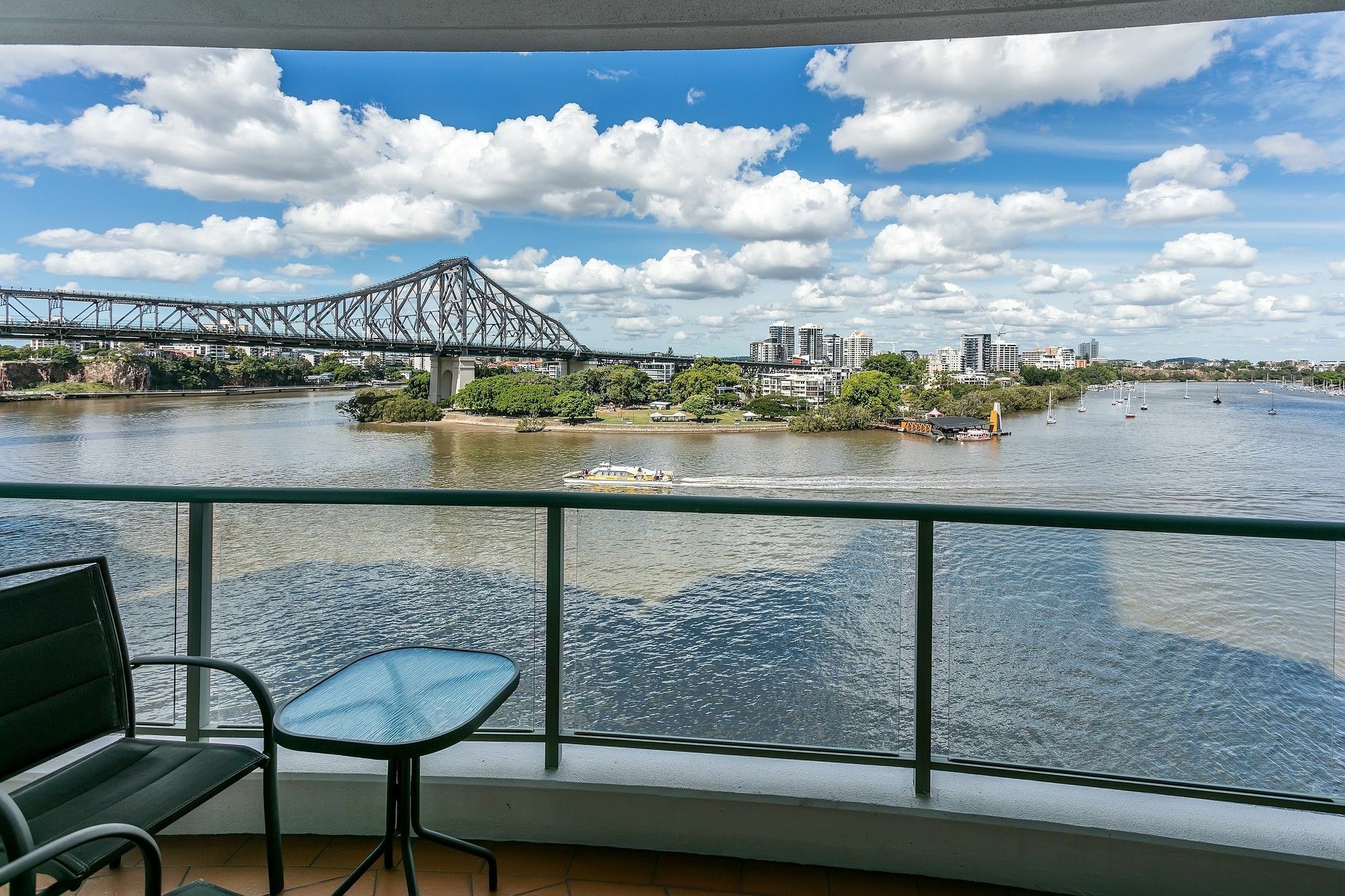 River View Suites In The Heart Of Μπρίσμπεϊν Εξωτερικό φωτογραφία